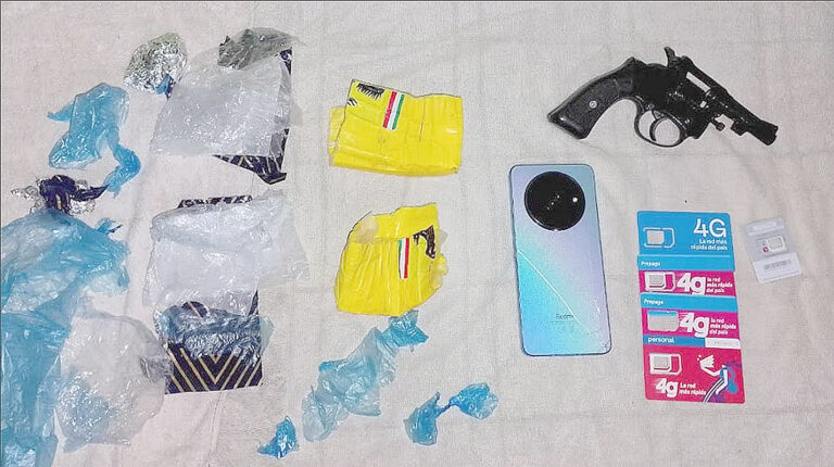 Desarticularon dos centros de distribución de drogas