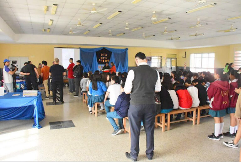 Promueven la lectura en estudiantes secundarios