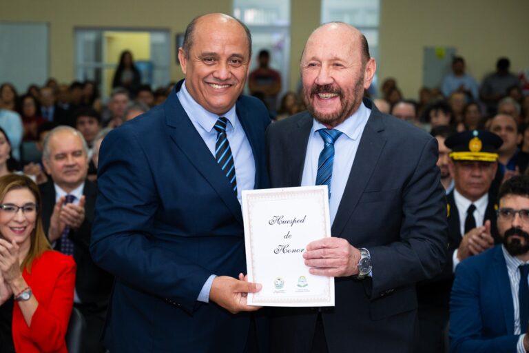 Lemos: Tenemos un Estado provincial que, a diferencia de Nación, dice sí a la obra pública