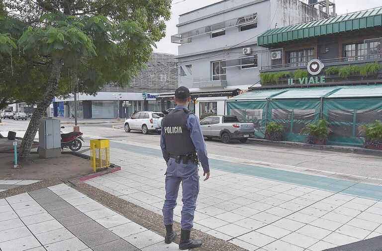 Efectivos de la Policía intensificaron las tareas de prevención en el microcentro de la Ciudad