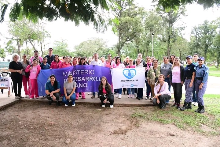 Nutrida presencia de mujeres en atenciones de prevención del cáncer