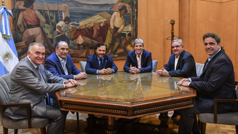El Ejecutivo les explicó a los gobernadores el Plan Colchón: en qué impactaría el rechazo