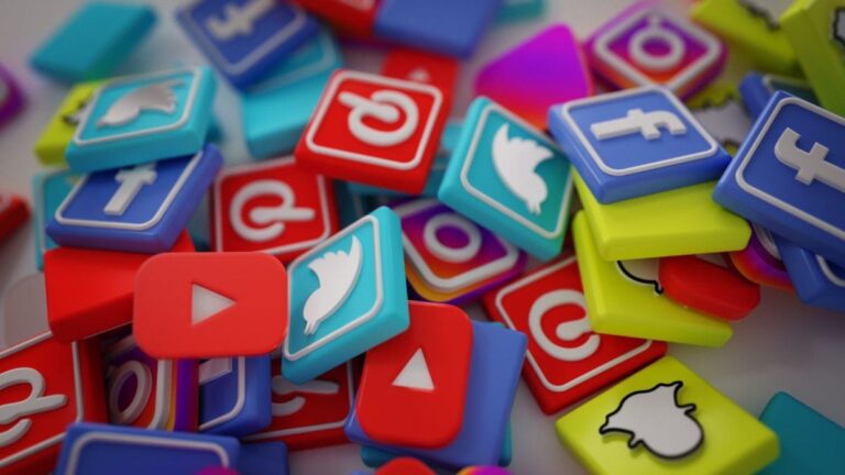 Así es como nos afectan día a día las redes sociales, según la Inteligencia Artificial