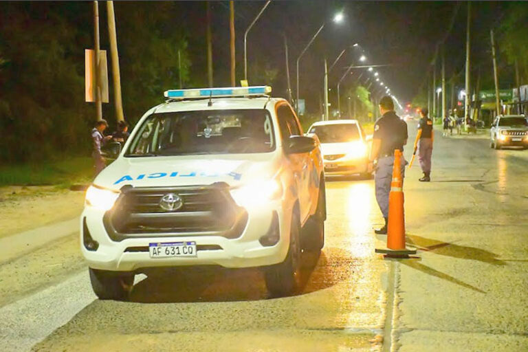 Detuvieron a tres sujetos y recuperaron objetos de valor