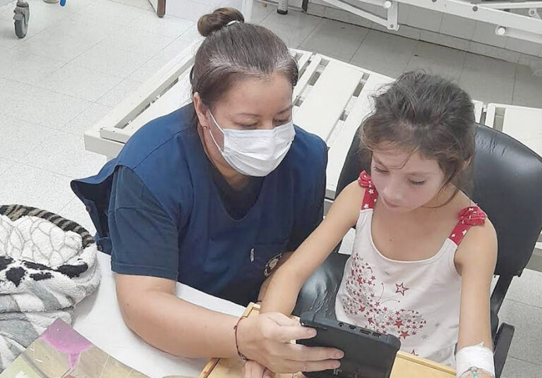 La Escuela Hospitalaria Domiciliaria atiende a más de mil estudiantes por año
