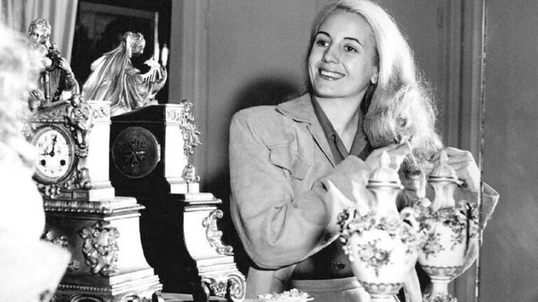 Insfrán recordó el natalicio de Eva Perón
