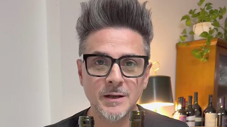 Un aficionado denunció que le vendieron vinos falsificados en un supermercado de La Plata