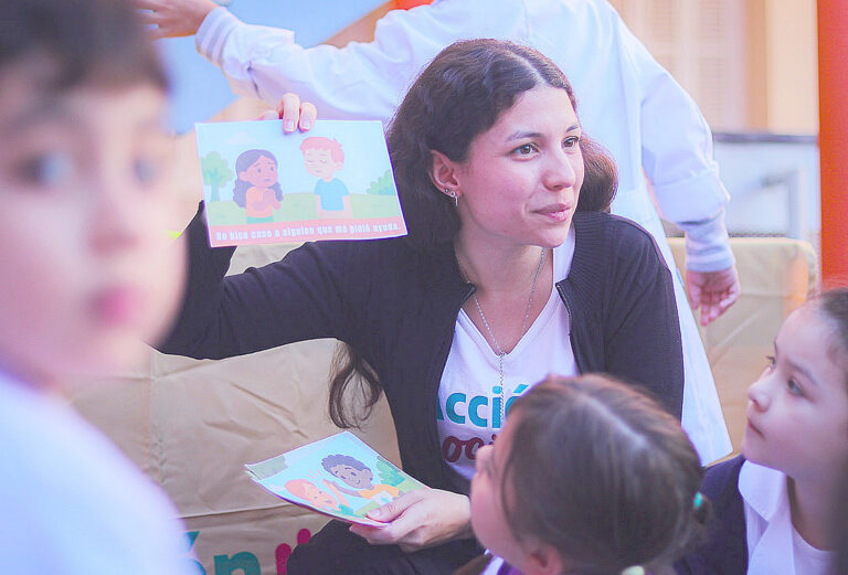 La Comuna brindó charla contra el acoso escolar en la Escuela Nº 2