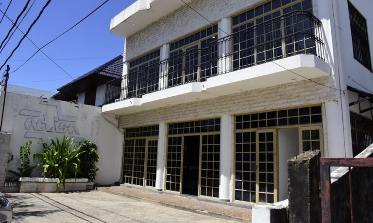 Profesionales de la salud se movilizaron por atrasos en los pagos de obras sociales