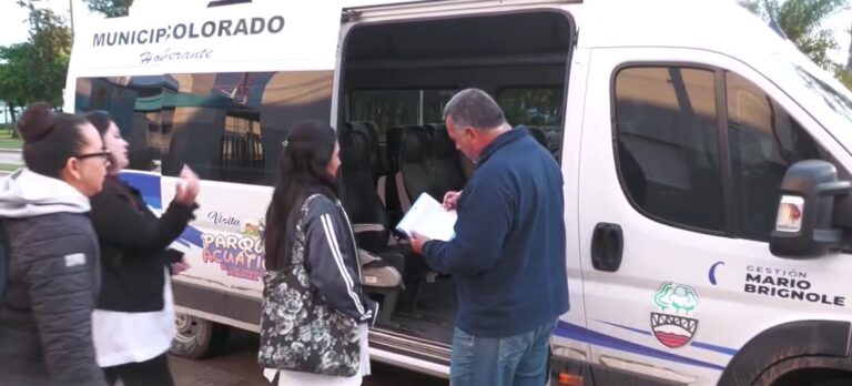 Becas y Transporte para estudiantes Coloradenses