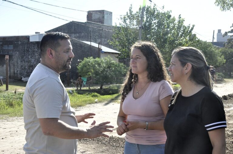 Elecciones: Sosa recorrió barrios de la ciudad