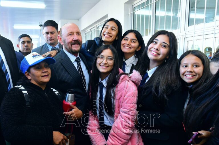 Insfrán en Belgrano: No me van a callar, en Formosa decidimos los formoseños, no los porteños