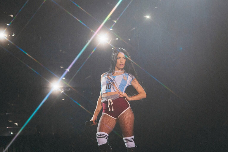 Lali Espósito llega al NEA para brindar un gran show