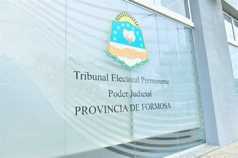 El TEP ordenó modificar boletas del FAF por inducir a confusión