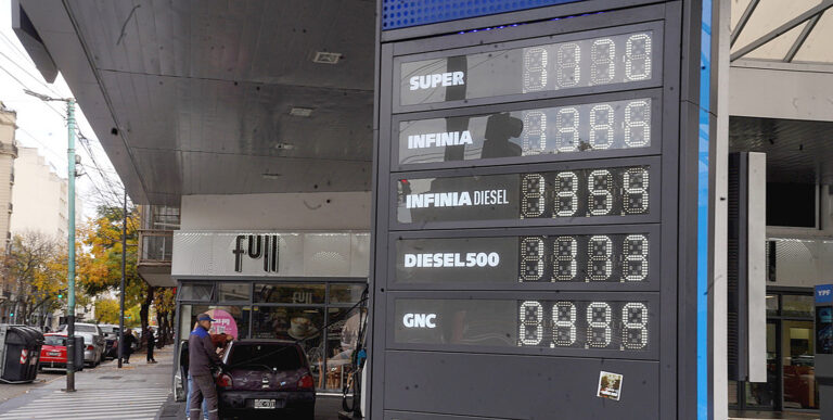 Se viene aumento del 5% en la nafta y el gasoil y se complica el freno a la inflación