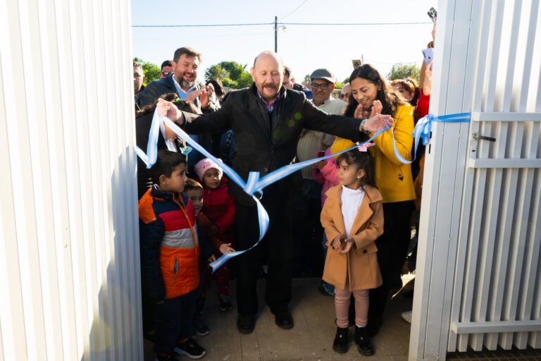 El Gobernador inauguró el CDI de Laguna Naineck, una obra de estricta justicia social