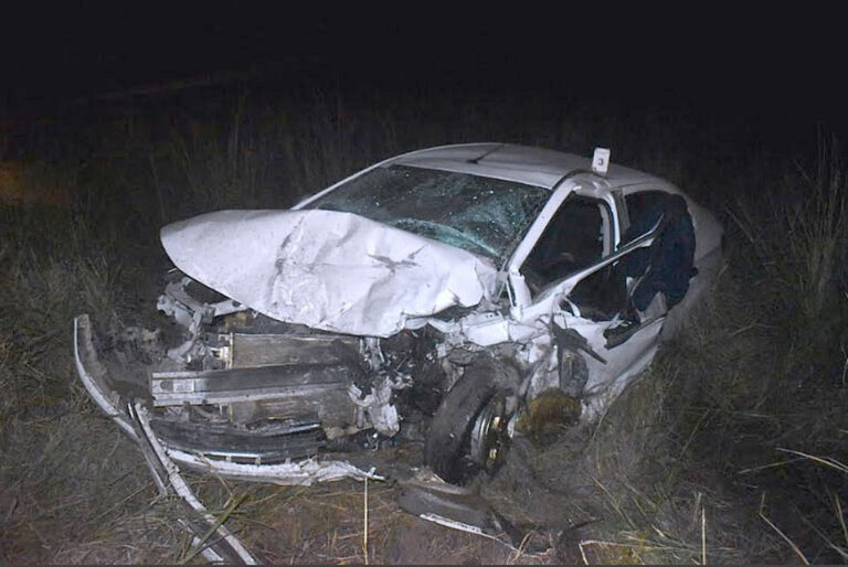 Una mujer murió tras la colisión entre dos autos