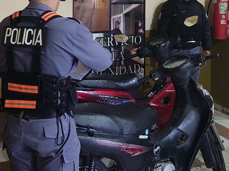 Le iniciaron una causa penal a dos motociclistas por realizar maniobras peligrosas en pleno tránsito