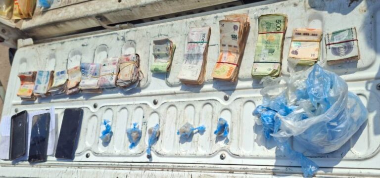 Allanaron dos viviendas que usaban para vender cocaína al menudeo y detuvieron a un hombre