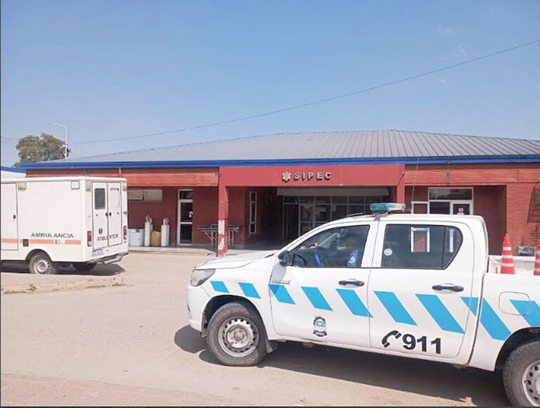 Se roció con alcohol y se prendió fuego en su vivienda