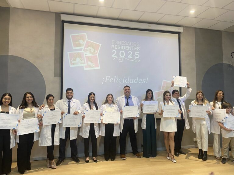 El Hospital de Alta Complejidad celebra el ingreso de 27 nuevos residentes y la graduación de 13 profesionales