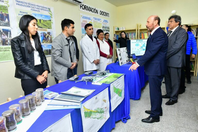 Con la inauguración del ISFDyT de Villafañe,la gestión Insfrán llegó a la obra educativa 1543