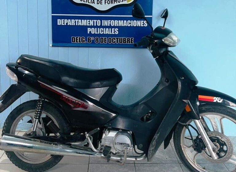 Violentaron una casa, robaron dinero y se compraron una moto: presos