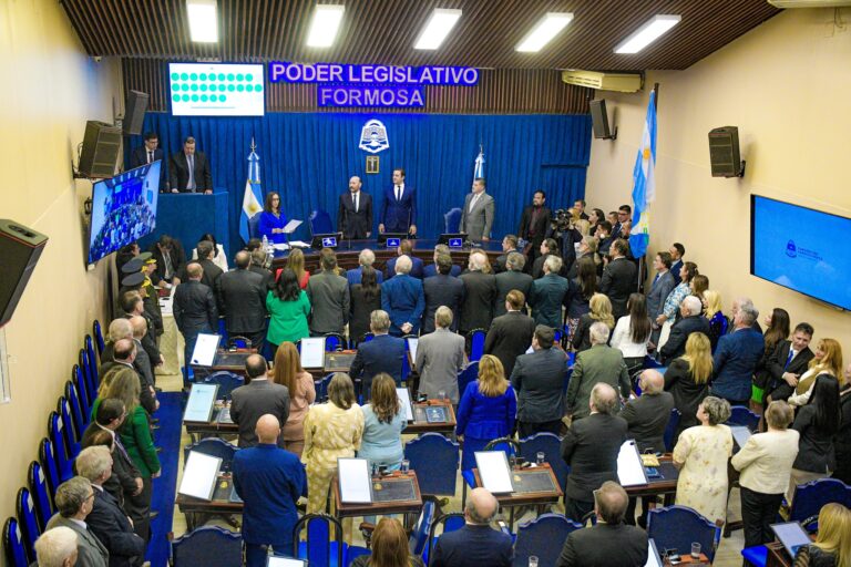 En una jornada histórica, los tres Poderes del Estado juraron la nueva Constitución Provincial