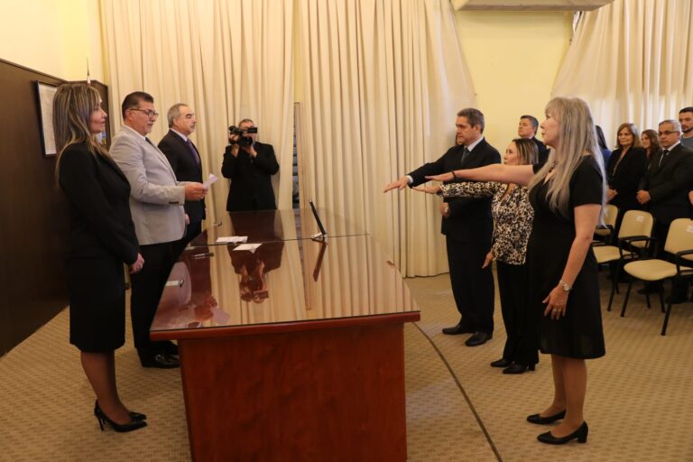 Ministros del STJ y funcionarios juraron la nueva Constitución de Formosa