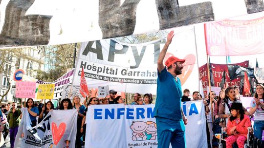 Universitarios y médicos anunciaron nuevo paro y movilización contra Milei