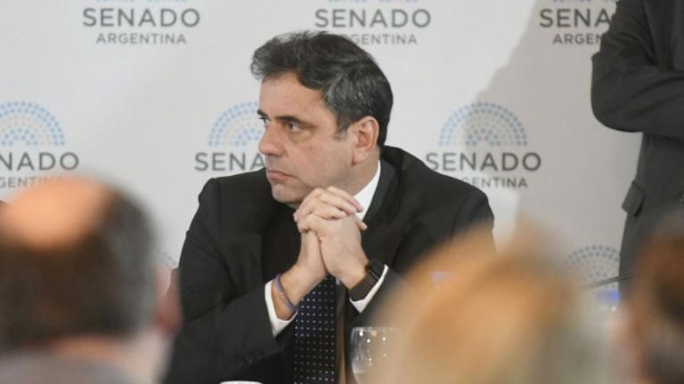 El ministro del Interior dijo que los gobernadores tienen que entender que los ATN son para emergencias