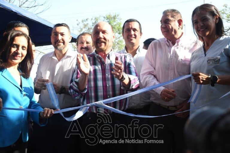 Insfrán inauguró el centro de salud del barrio Villa Hermosa