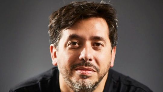 Pablo Touzon: «Milei es como un motoquero a 200 kilómetros por hora por la Cordillera de los Andes»