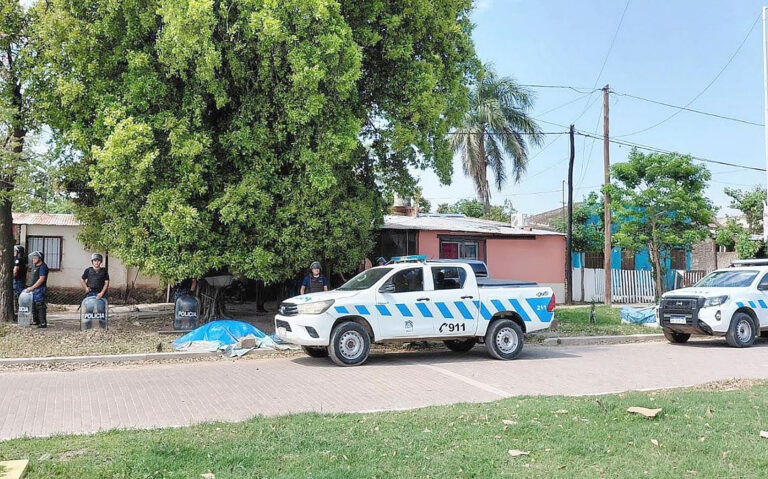 Una mujer fue detenida tras un allanamiento en el barrio Simón Bolívar