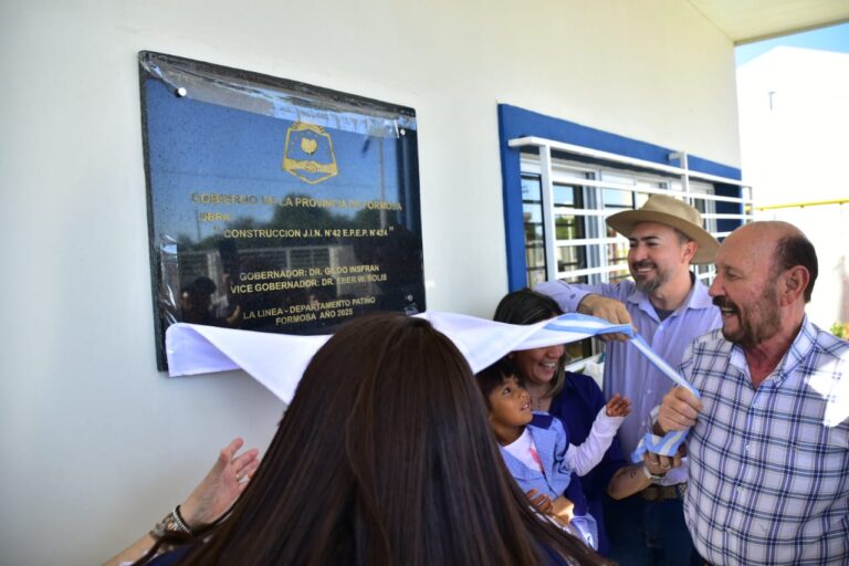 Insfrán inauguró más escuelas en La Línea, jurisdicción de Las Lomitas