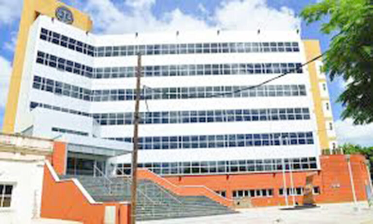 Ginecólogo fue condenado a 7 años de cárcel por haber abusado sexualmente de dos pacientes