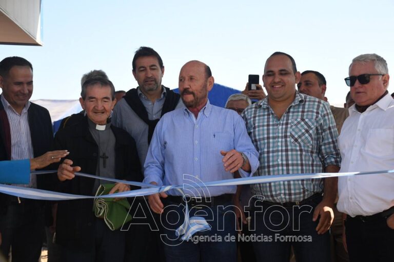 El Gobernador inauguró la Pileta Municipal en Belgrano