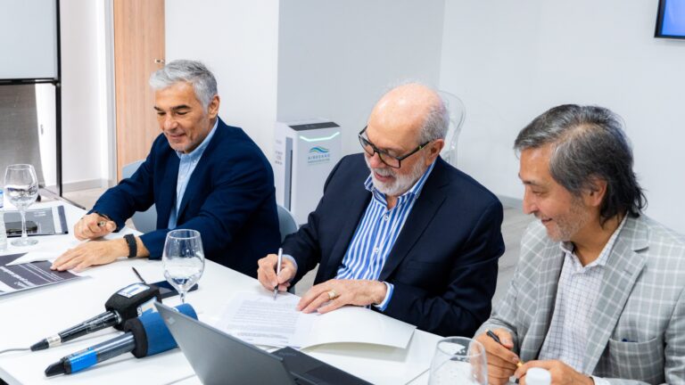 Convenio entre Economía y el Banco Formosa para otorgar más beneficios a quienes utilicen la billetera digital Onda