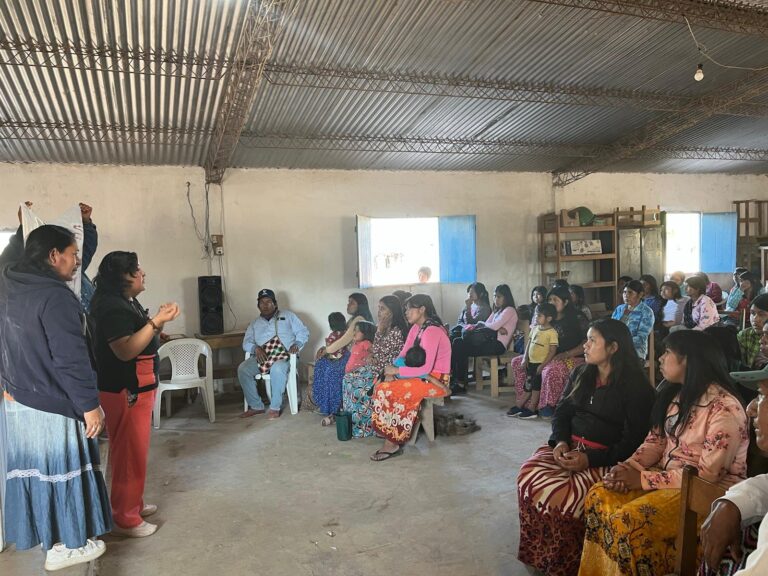 Se llevó a cabo un encuentro de educación sanitaria en la comunidad La Brea