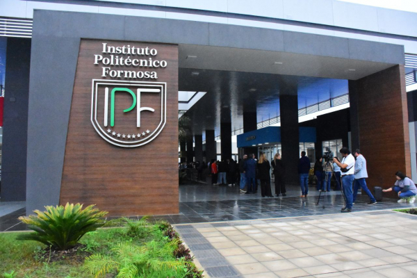 Instituto Politécnico Formosa: Abren Preinscripciones para Carreras con Visión de Futuro