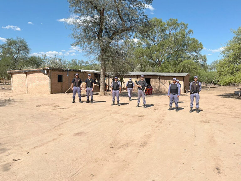 Detuvieron a joven con marihuana y arma blanca