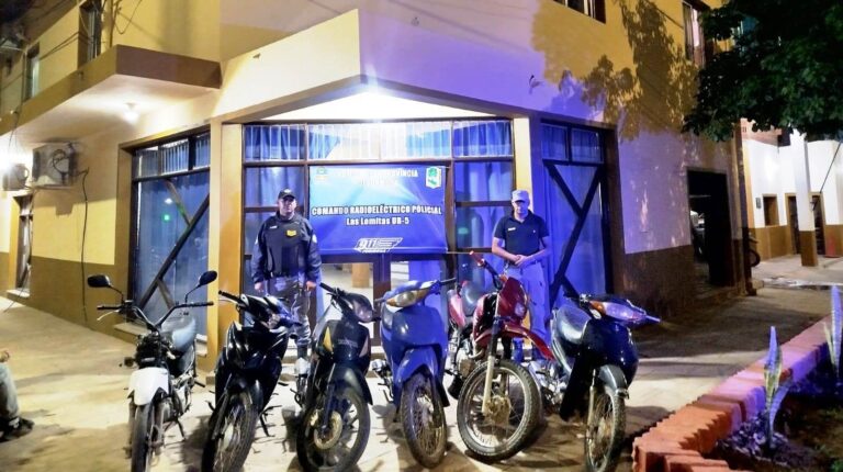 Una banda de jóvenes hacían carreras ilegales de motos en la vía pública: quedaron todos detenidos