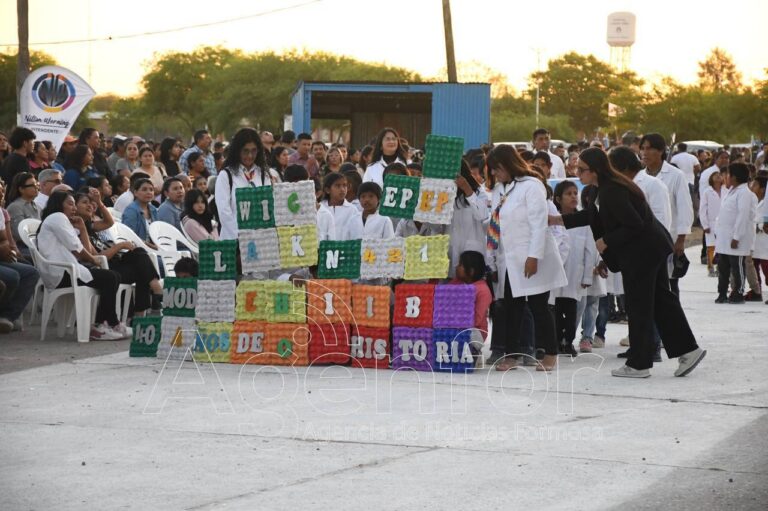 Laguna Yema celebró su centenario con un acto oficial y desfile de gran concurrencia