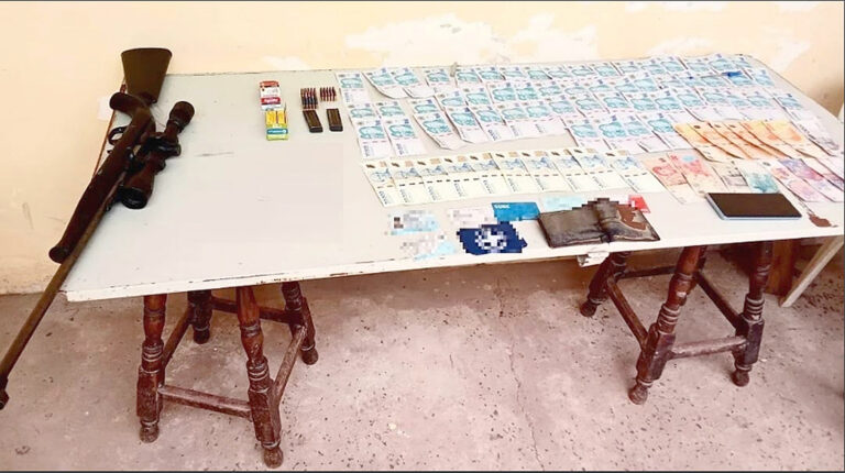 Villafañe: detuvieron a dos hombres armados con una gran suma de dinero durante un operativo en zona rural