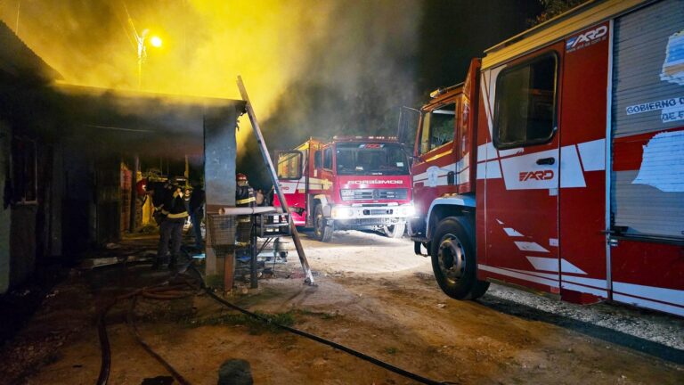 Incendio en el Barrio San Juan 1: Desperfecto  Eléctrico fue el origen de la voraz ignición
