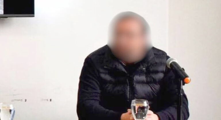 Condenaron a un funcionario municipal de Corrientes por privar dela libertad a su pareja, pero no irá preso