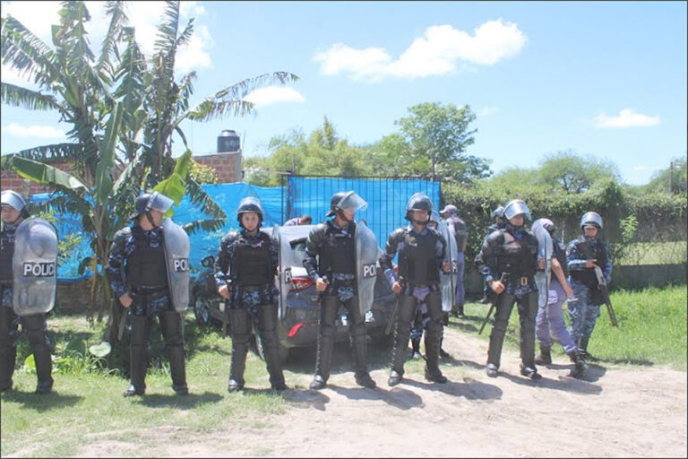 Detuvieron a un hombre por usurpar una vivienda en el barrio Virgen del Carmen