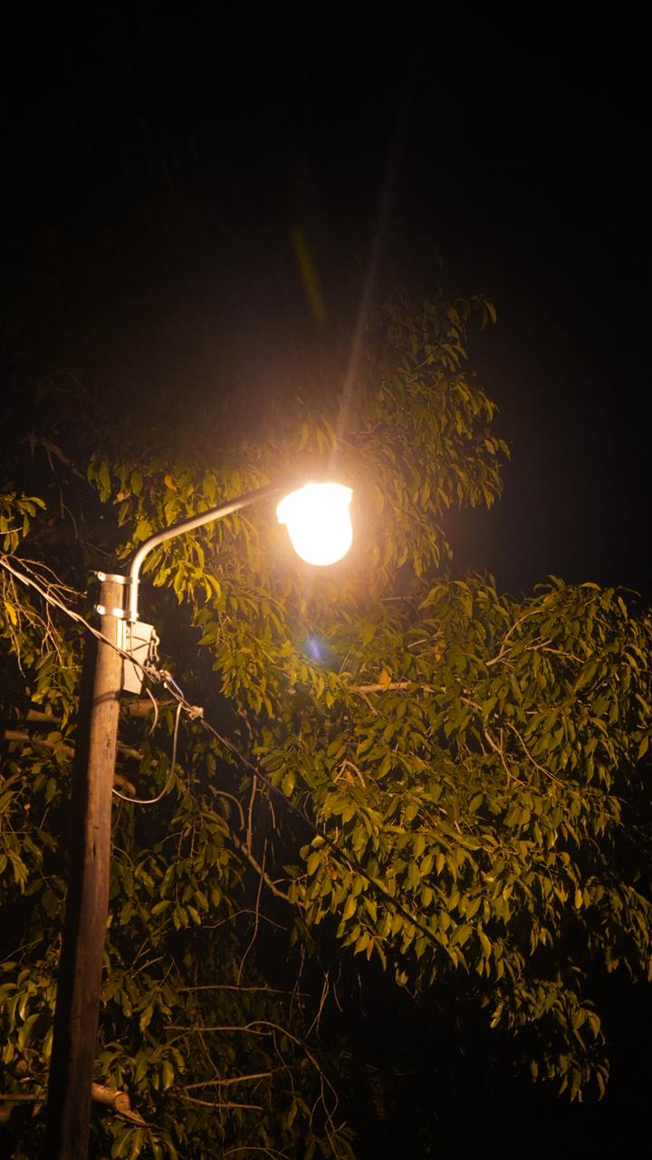 La Comuna continúa realizando recambio del sistema lumínico en diferentes barrios de la ciudad