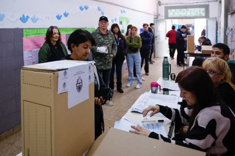 De cuánto es la multa por no votar en las elecciones legislativas nacionales 2025