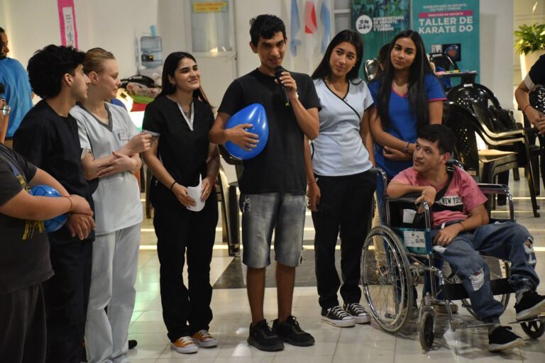 Integrantes de los Talleres Superarte participaron de una jornada especial por el Mes de la Inclusión
